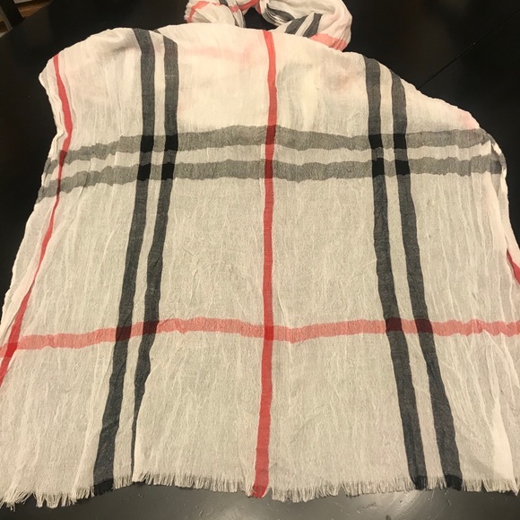 Large scarf🧣 - Picture 5 of 11